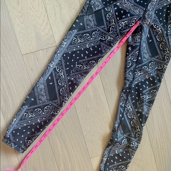 Ellie Marika Festival Feels Reversible Leggings S - Picture 8 of 9